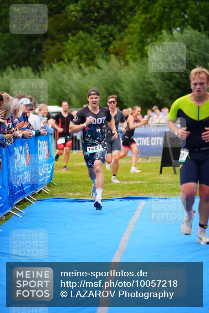30.08.2026 - Elbe Triathlon Hamburg LAZAROV Photography http://msf.ph/oto/10057218 30.08.2026 11:17:34 Ziel 579, 580, 1148, 1621 meine-sportfotos.de