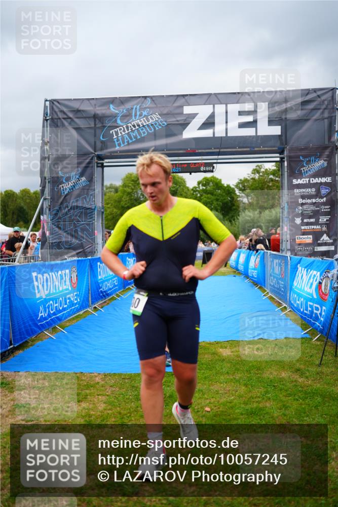 30.08.2026 - Elbe Triathlon Hamburg LAZAROV Photography http://msf.ph/oto/10057245 30.08.2026 11:17:46 Ziel 1066, 1359 meine-sportfotos.de