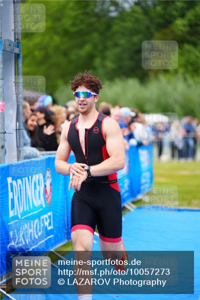 30.08.2026 - Elbe Triathlon Hamburg LAZAROV Photography http://msf.ph/oto/10057273 30.08.2026 11:18:07 Ziel 984, 1084 meine-sportfotos.de