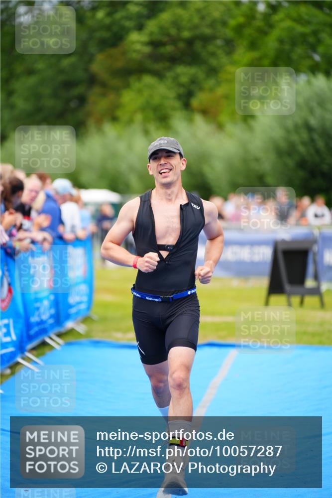 30.08.2026 - Elbe Triathlon Hamburg LAZAROV Photography http://msf.ph/oto/10057287 30.08.2026 11:18:10 Ziel 984, 1084 meine-sportfotos.de