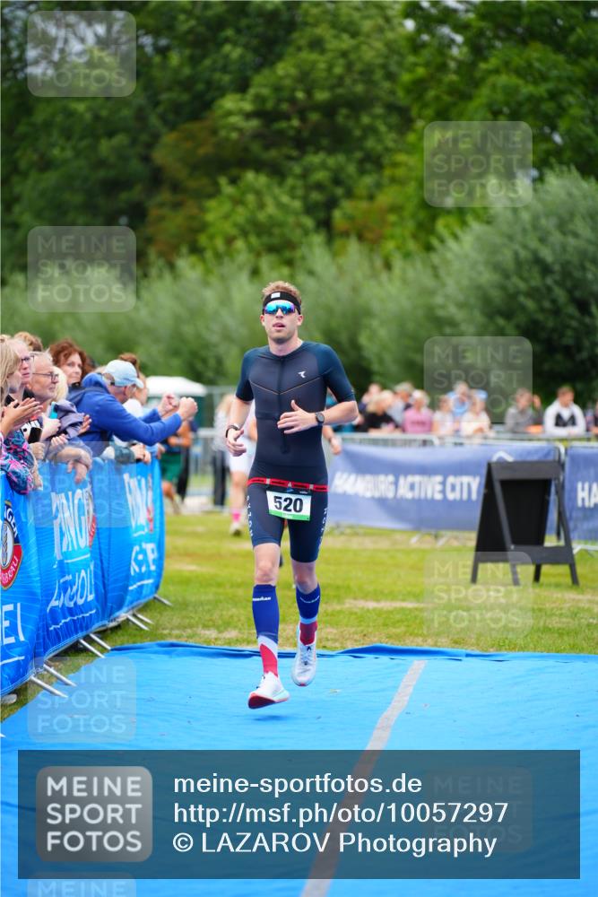 30.08.2026 - Elbe Triathlon Hamburg LAZAROV Photography http://msf.ph/oto/10057297 30.08.2026 11:18:19 Ziel 520, 548, 577, 1052 meine-sportfotos.de