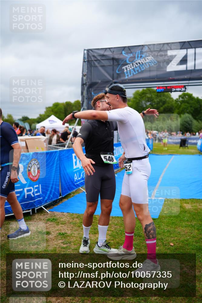 30.08.2026 - Elbe Triathlon Hamburg LAZAROV Photography http://msf.ph/oto/10057335 30.08.2026 11:18:31 Ziel 516, 1048 meine-sportfotos.de