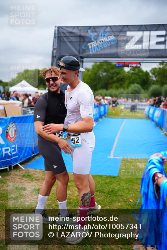 30.08.2026 - Elbe Triathlon Hamburg LAZAROV Photography http://msf.ph/oto/10057341 30.08.2026 11:18:32 Ziel 516, 1048 meine-sportfotos.de