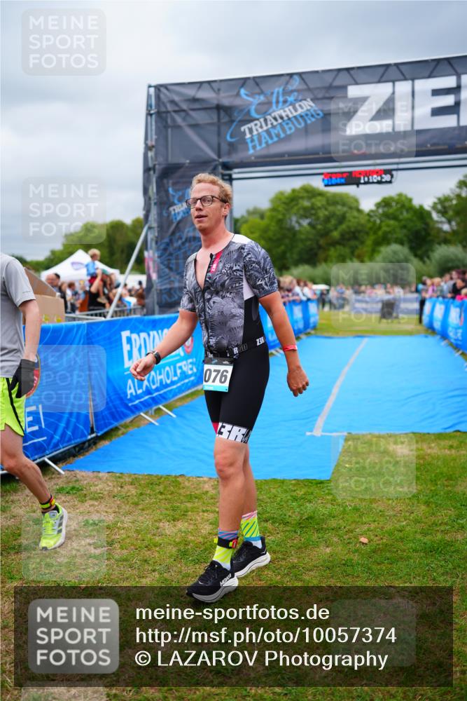 30.08.2026 - Elbe Triathlon Hamburg LAZAROV Photography http://msf.ph/oto/10057374 30.08.2026 11:18:47 Ziel  meine-sportfotos.de