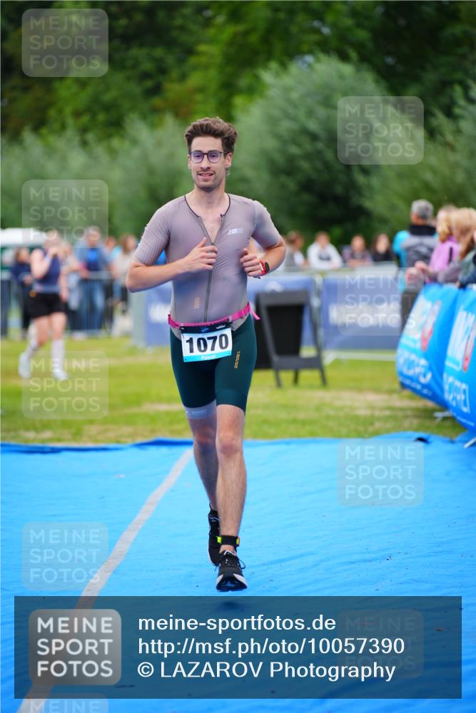 30.08.2026 - Elbe Triathlon Hamburg LAZAROV Photography http://msf.ph/oto/10057390 30.08.2026 11:18:57 Ziel 766, 1070 meine-sportfotos.de