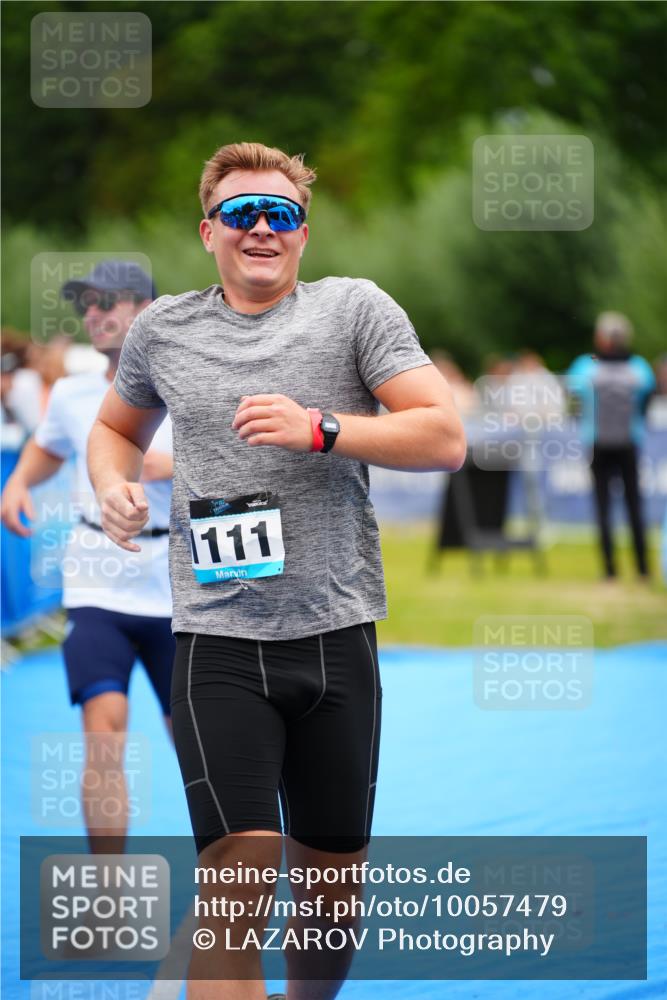 30.08.2026 - Elbe Triathlon Hamburg LAZAROV Photography http://msf.ph/oto/10057479 30.08.2026 11:19:42 Ziel 667, 704, 1091, 1108, 1111 meine-sportfotos.de
