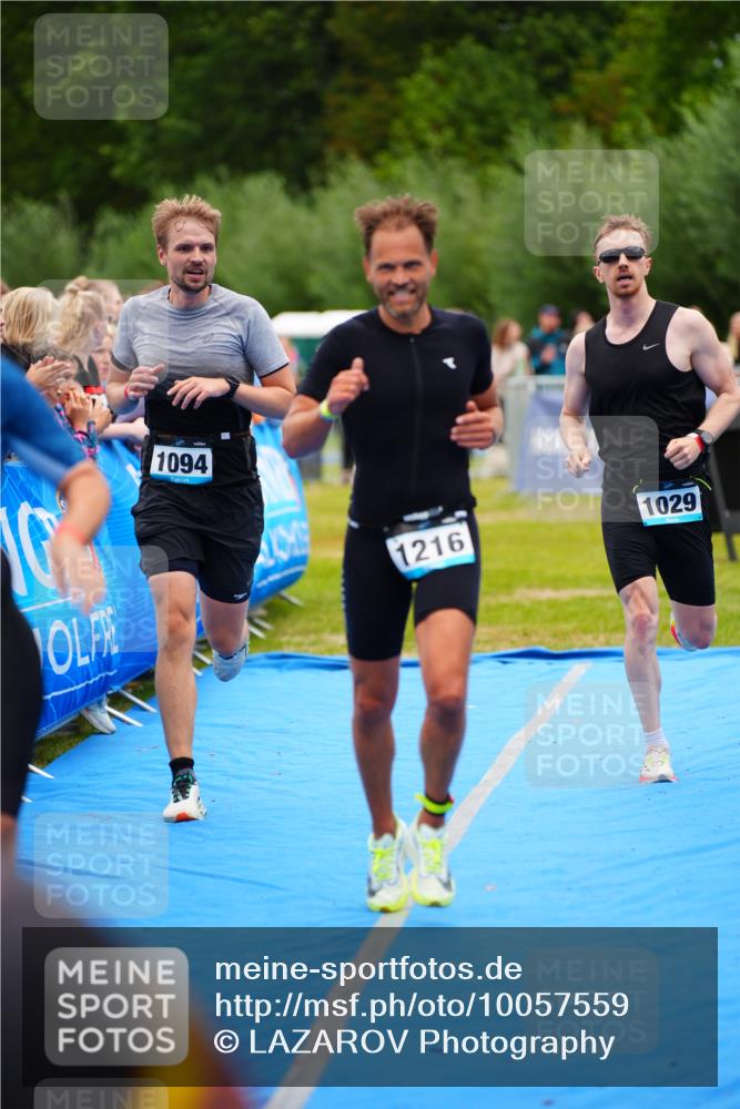 30.08.2026 - Elbe Triathlon Hamburg LAZAROV Photography http://msf.ph/oto/10057559 30.08.2026 11:20:21 Ziel 1013, 1029, 1094, 1216 meine-sportfotos.de