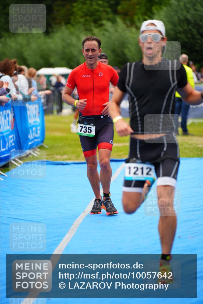 30.08.2026 - Elbe Triathlon Hamburg LAZAROV Photography http://msf.ph/oto/10057642 30.08.2026 11:21:02 Ziel 735, 1100, 1212, 1225 meine-sportfotos.de