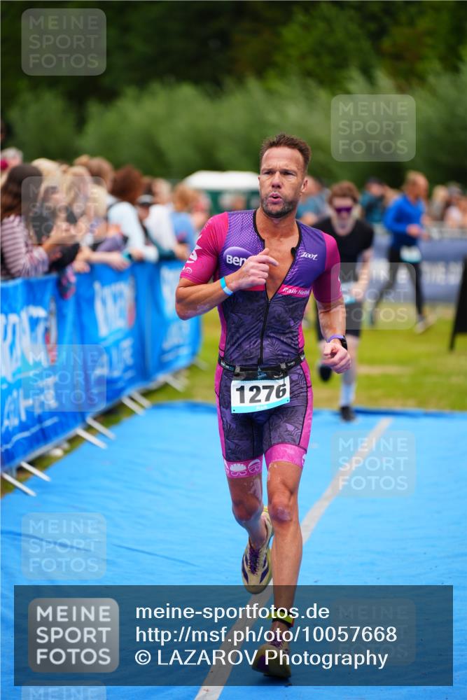 30.08.2026 - Elbe Triathlon Hamburg LAZAROV Photography http://msf.ph/oto/10057668 30.08.2026 11:21:13 Ziel 999, 1017, 1276 meine-sportfotos.de