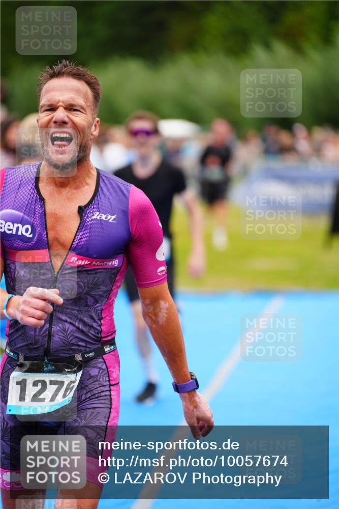 30.08.2026 - Elbe Triathlon Hamburg LAZAROV Photography http://msf.ph/oto/10057674 30.08.2026 11:21:14 Ziel 999, 1017, 1276 meine-sportfotos.de