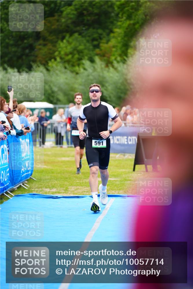 30.08.2026 - Elbe Triathlon Hamburg LAZAROV Photography http://msf.ph/oto/10057714 30.08.2026 11:21:32 Ziel 591, 1025 meine-sportfotos.de
