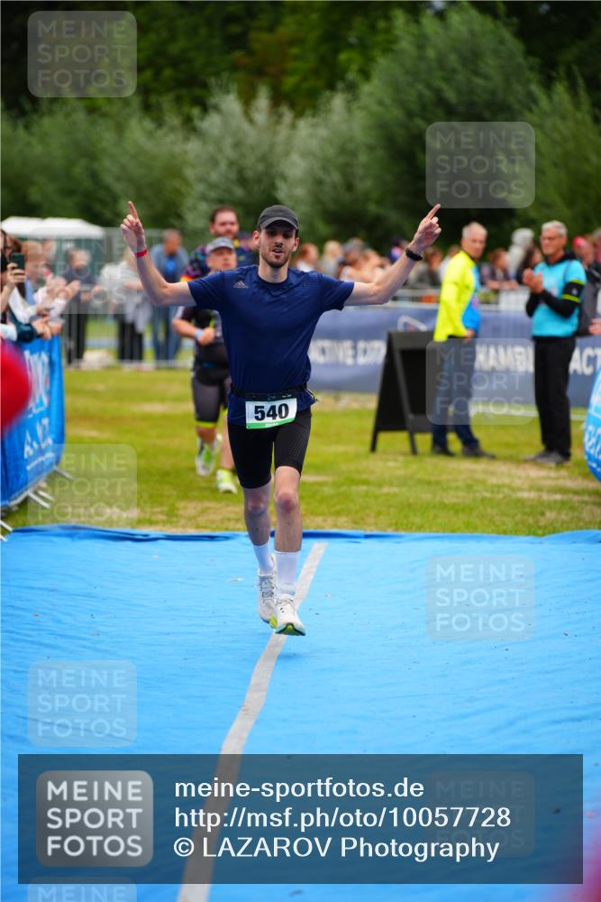 30.08.2026 - Elbe Triathlon Hamburg LAZAROV Photography http://msf.ph/oto/10057728 30.08.2026 11:21:41 Ziel 283, 400, 540 meine-sportfotos.de