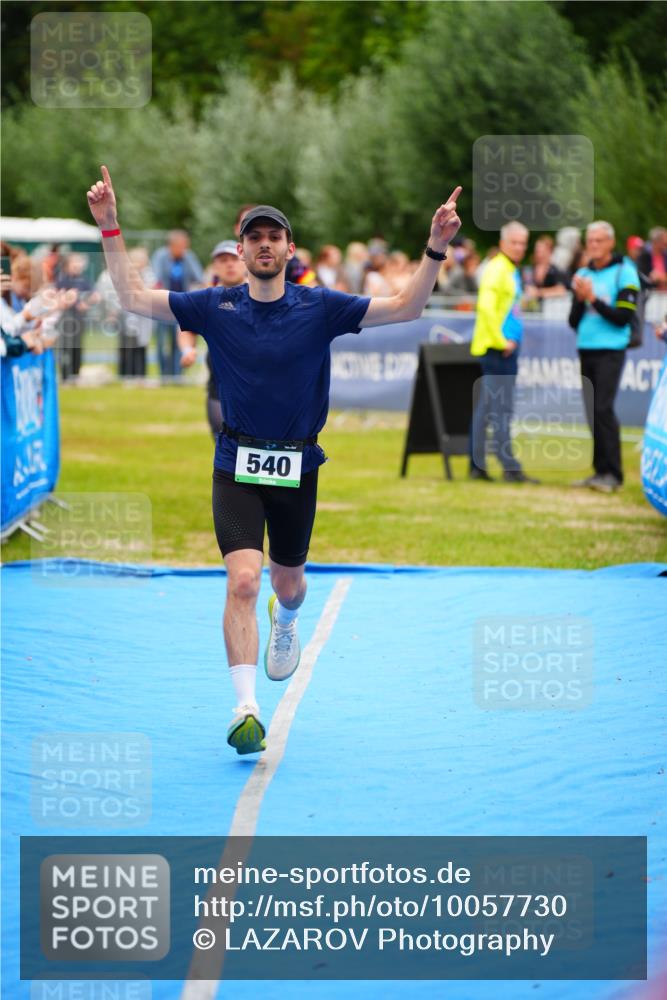 30.08.2026 - Elbe Triathlon Hamburg LAZAROV Photography http://msf.ph/oto/10057730 30.08.2026 11:21:41 Ziel 283, 400, 540 meine-sportfotos.de