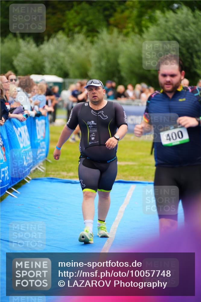 30.08.2026 - Elbe Triathlon Hamburg LAZAROV Photography http://msf.ph/oto/10057748 30.08.2026 11:21:46 Ziel 283, 400, 561, 585, 991 meine-sportfotos.de