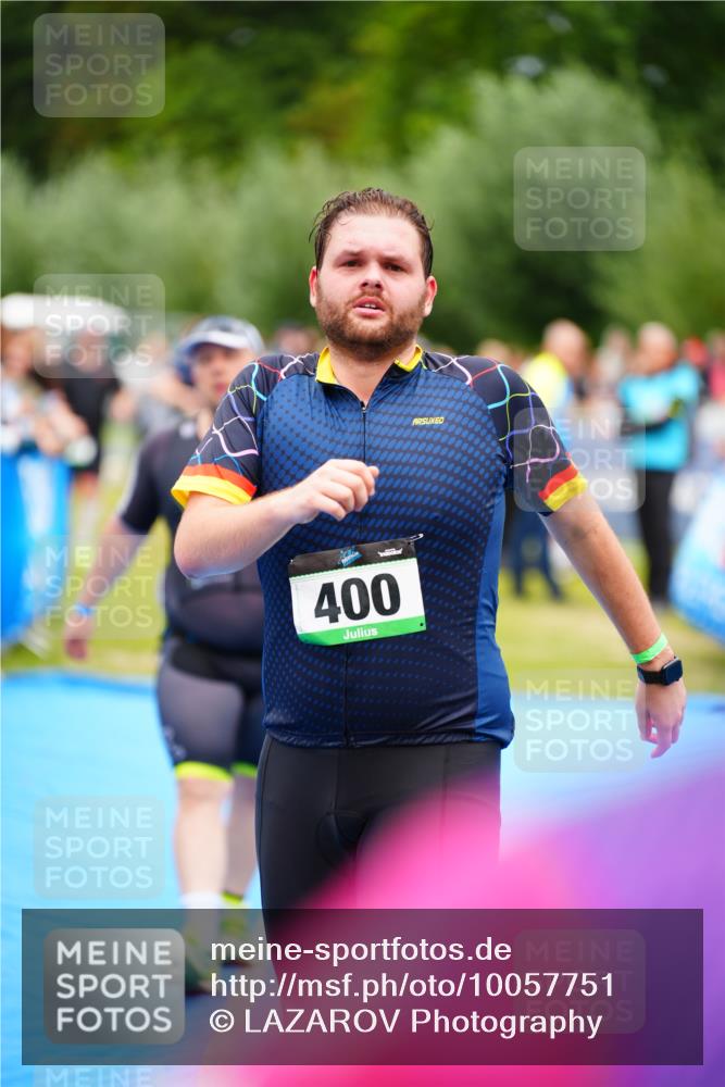 30.08.2026 - Elbe Triathlon Hamburg LAZAROV Photography http://msf.ph/oto/10057751 30.08.2026 11:21:47 Ziel 283, 400, 561, 585, 991 meine-sportfotos.de