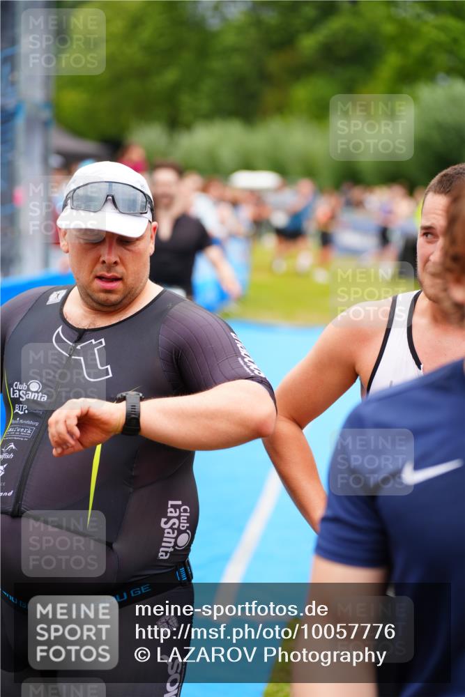30.08.2026 - Elbe Triathlon Hamburg LAZAROV Photography http://msf.ph/oto/10057776 30.08.2026 11:22:00 Ziel 703, 1063, 1113 meine-sportfotos.de