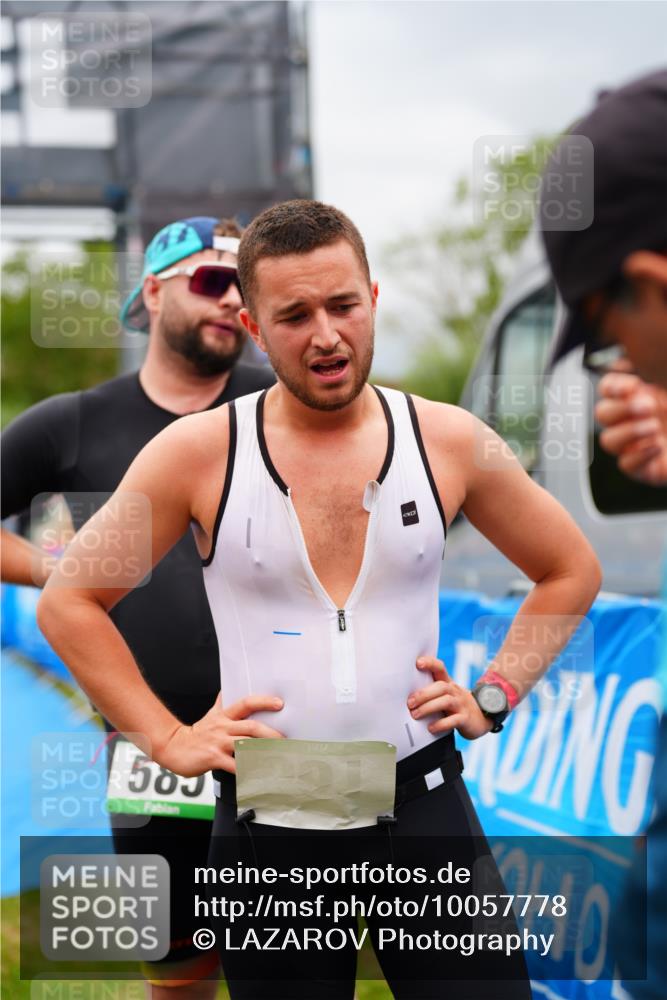 30.08.2026 - Elbe Triathlon Hamburg LAZAROV Photography http://msf.ph/oto/10057778 30.08.2026 11:22:04 Ziel 703, 1113 meine-sportfotos.de