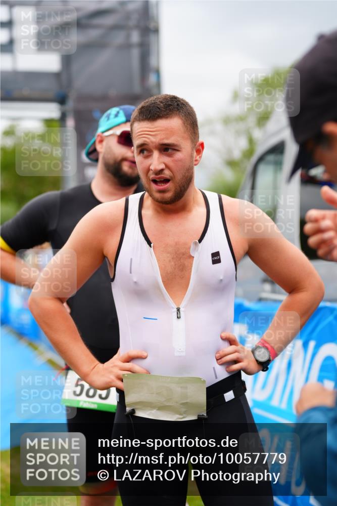 30.08.2026 - Elbe Triathlon Hamburg LAZAROV Photography http://msf.ph/oto/10057779 30.08.2026 11:22:04 Ziel 703, 1113 meine-sportfotos.de