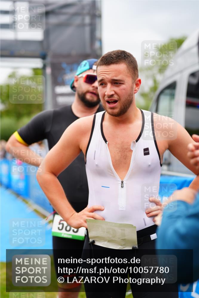 30.08.2026 - Elbe Triathlon Hamburg LAZAROV Photography http://msf.ph/oto/10057780 30.08.2026 11:22:04 Ziel 703, 1113 meine-sportfotos.de