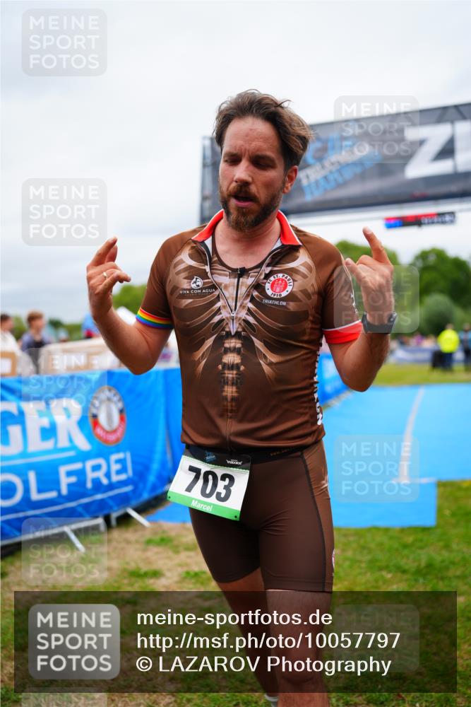 30.08.2026 - Elbe Triathlon Hamburg LAZAROV Photography http://msf.ph/oto/10057797 30.08.2026 11:22:13 Ziel  meine-sportfotos.de