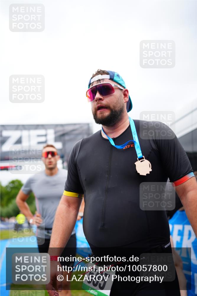 30.08.2026 - Elbe Triathlon Hamburg LAZAROV Photography http://msf.ph/oto/10057800 30.08.2026 11:22:14 Ziel  meine-sportfotos.de