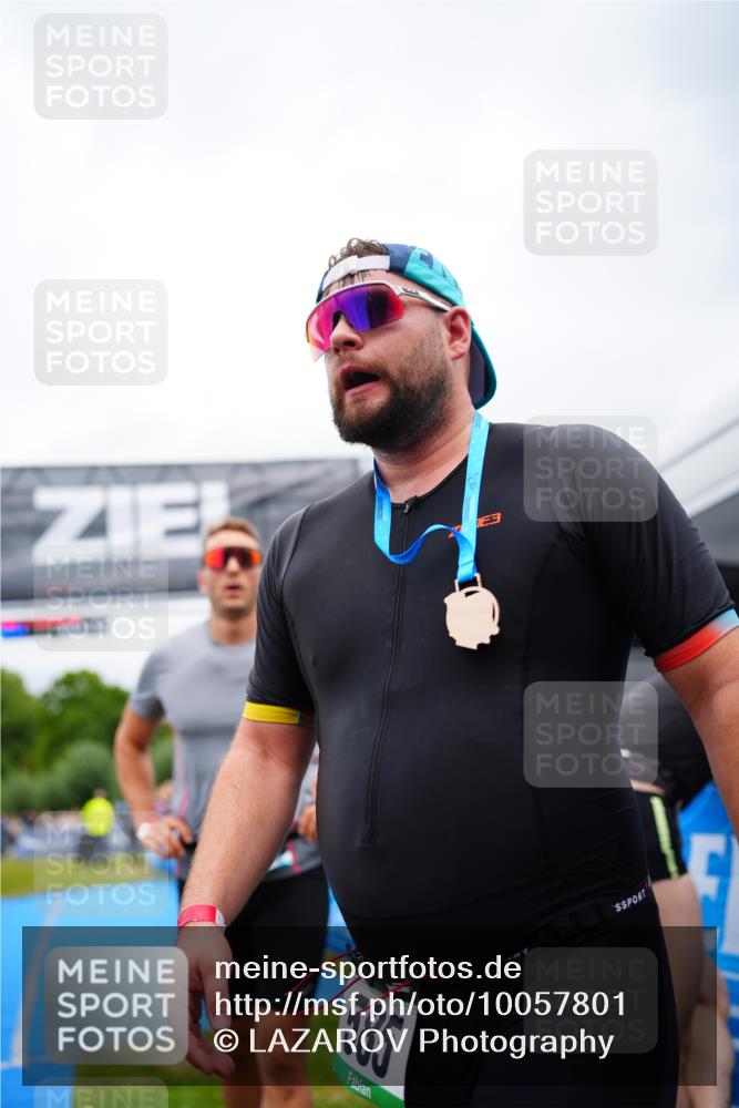 30.08.2026 - Elbe Triathlon Hamburg LAZAROV Photography http://msf.ph/oto/10057801 30.08.2026 11:22:14 Ziel  meine-sportfotos.de
