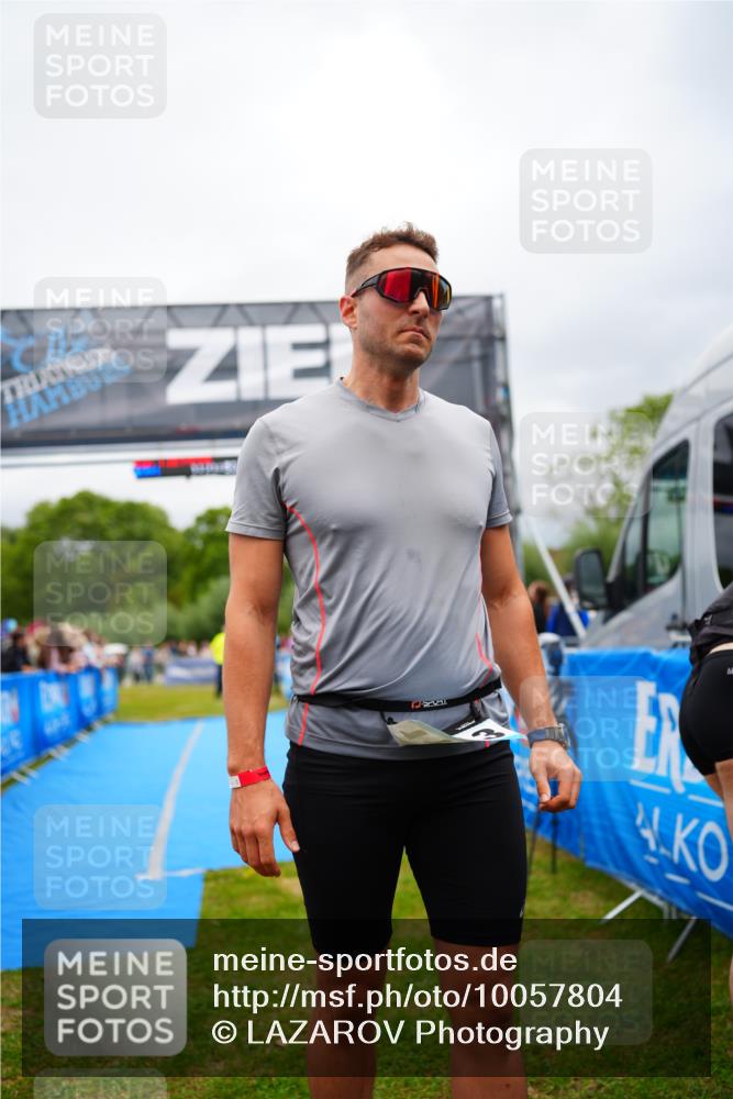 30.08.2026 - Elbe Triathlon Hamburg LAZAROV Photography http://msf.ph/oto/10057804 30.08.2026 11:22:16 Ziel  meine-sportfotos.de