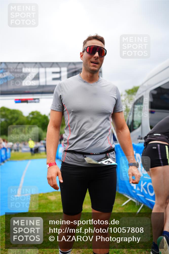 30.08.2026 - Elbe Triathlon Hamburg LAZAROV Photography http://msf.ph/oto/10057808 30.08.2026 11:22:17 Ziel 589 meine-sportfotos.de