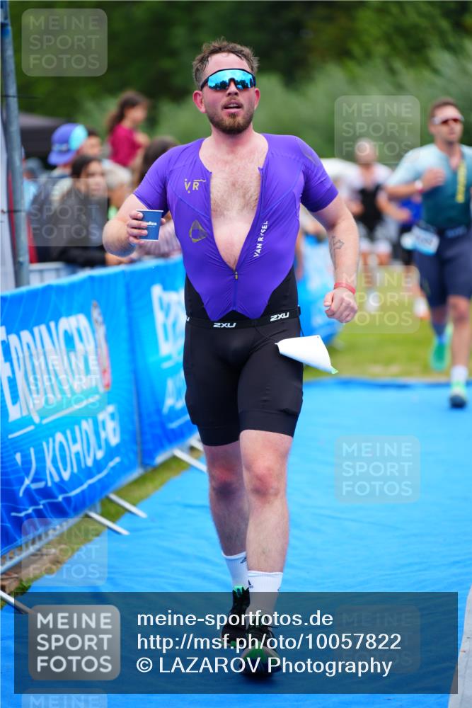 30.08.2026 - Elbe Triathlon Hamburg LAZAROV Photography http://msf.ph/oto/10057822 30.08.2026 11:22:26 Ziel 589, 1009, 1035, 1069 meine-sportfotos.de