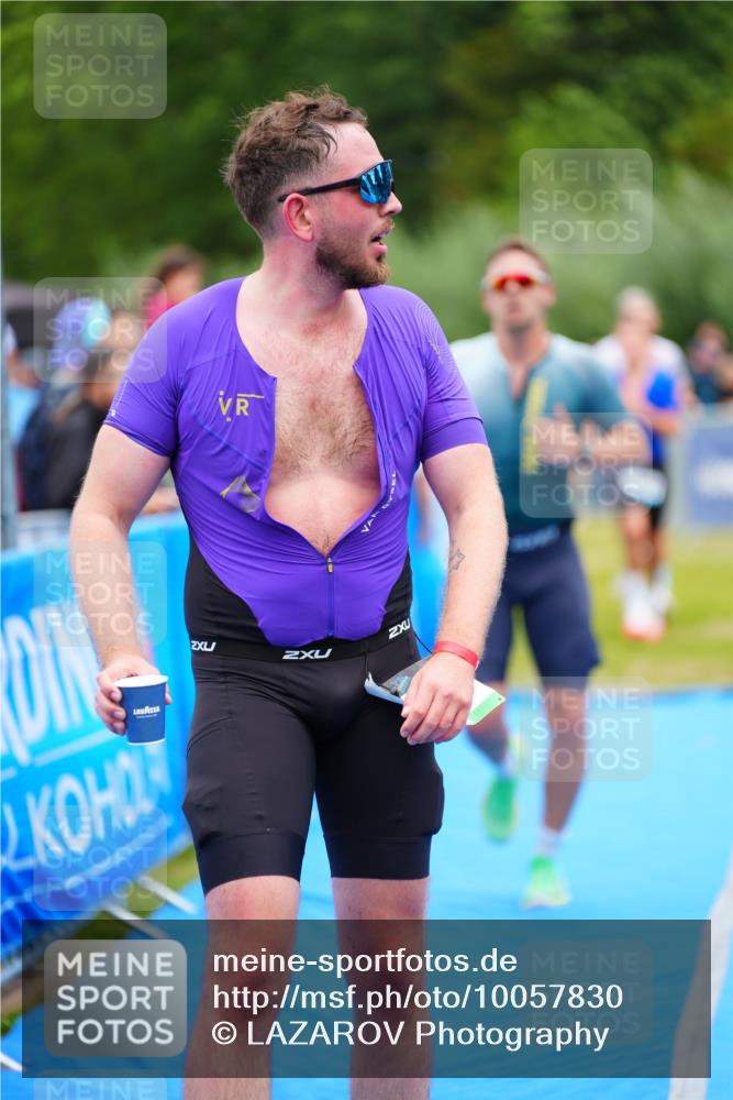 30.08.2026 - Elbe Triathlon Hamburg LAZAROV Photography http://msf.ph/oto/10057830 30.08.2026 11:22:28 Ziel 589, 1009, 1035, 1069, 1102 meine-sportfotos.de
