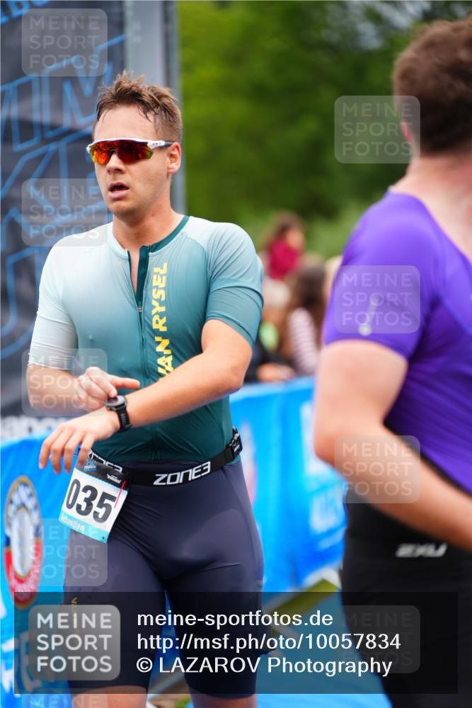 30.08.2026 - Elbe Triathlon Hamburg LAZAROV Photography http://msf.ph/oto/10057834 30.08.2026 11:22:30 Ziel 1009, 1035, 1069, 1102 meine-sportfotos.de