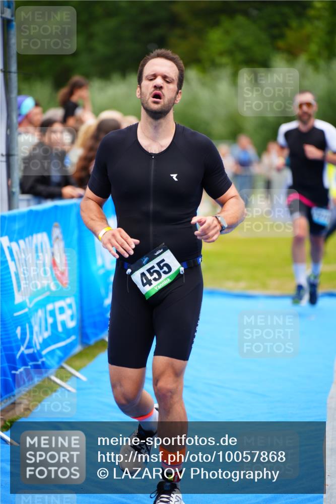 30.08.2026 - Elbe Triathlon Hamburg LAZAROV Photography http://msf.ph/oto/10057868 30.08.2026 11:22:47 Ziel 455, 1210 meine-sportfotos.de
