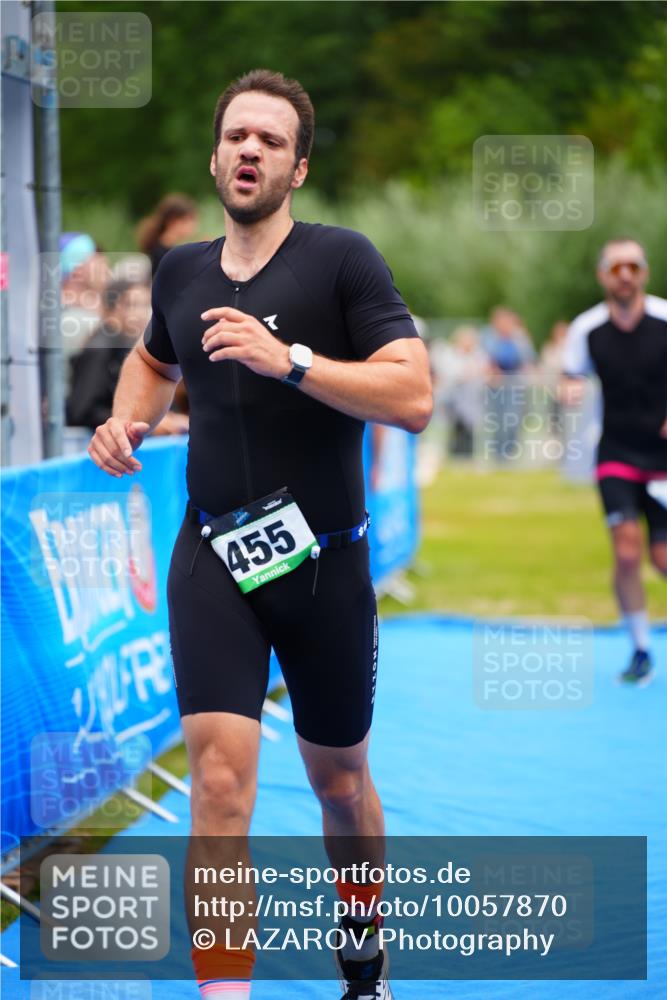 30.08.2026 - Elbe Triathlon Hamburg LAZAROV Photography http://msf.ph/oto/10057870 30.08.2026 11:22:47 Ziel 455, 1210 meine-sportfotos.de
