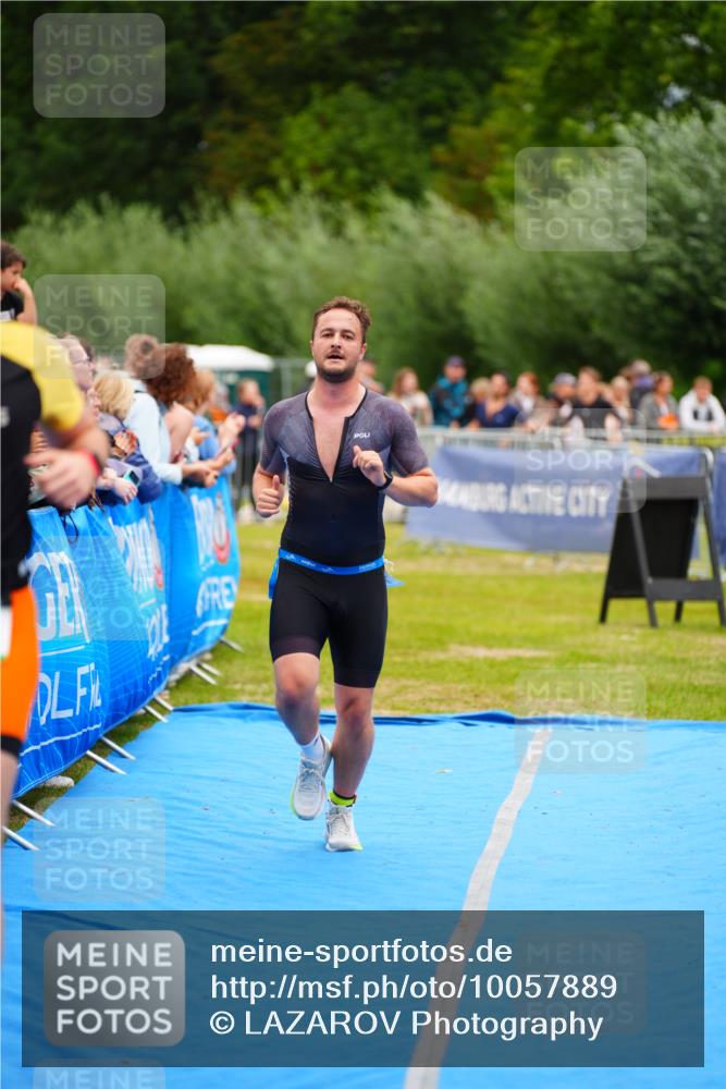 30.08.2026 - Elbe Triathlon Hamburg LAZAROV Photography http://msf.ph/oto/10057889 30.08.2026 11:23:20 Ziel 596, 693, 998, 1040, 1109 meine-sportfotos.de