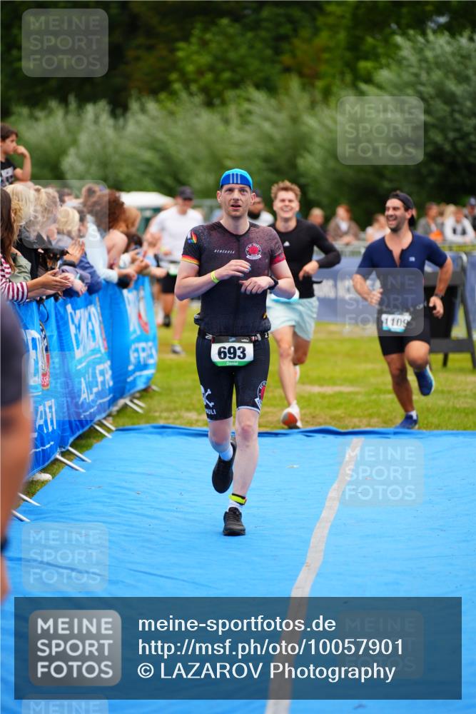 30.08.2026 - Elbe Triathlon Hamburg LAZAROV Photography http://msf.ph/oto/10057901 30.08.2026 11:23:26 Ziel 403, 404, 693, 998, 1023, 1109 meine-sportfotos.de