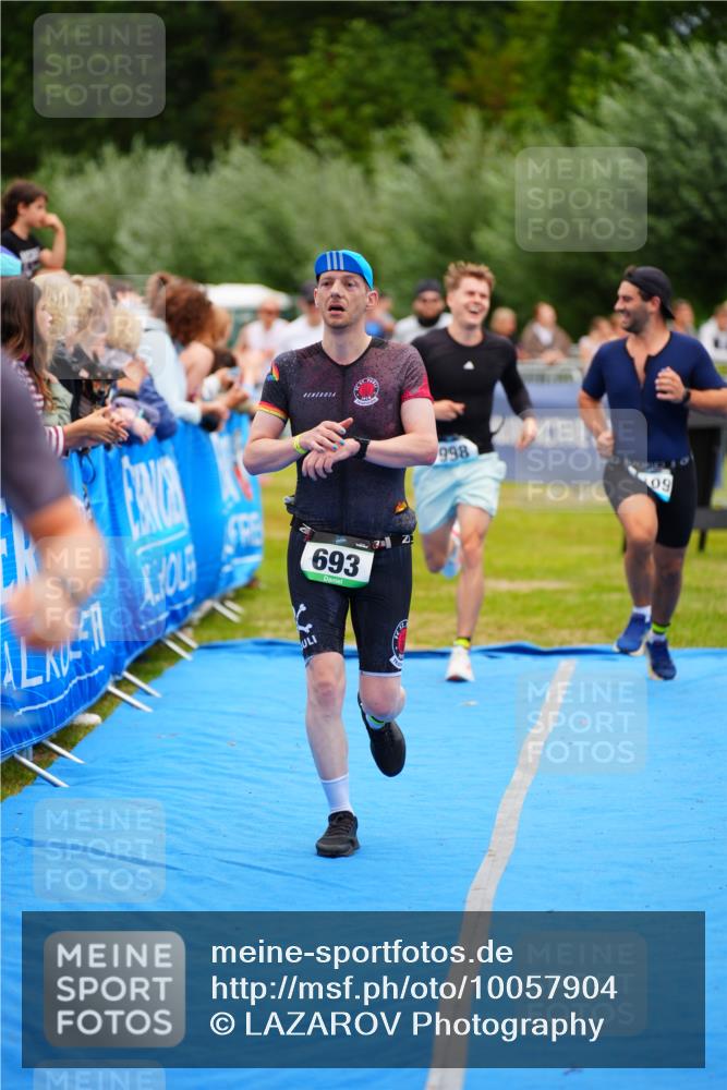 30.08.2026 - Elbe Triathlon Hamburg LAZAROV Photography http://msf.ph/oto/10057904 30.08.2026 11:23:27 Ziel 403, 404, 693, 998, 1023, 1109 meine-sportfotos.de