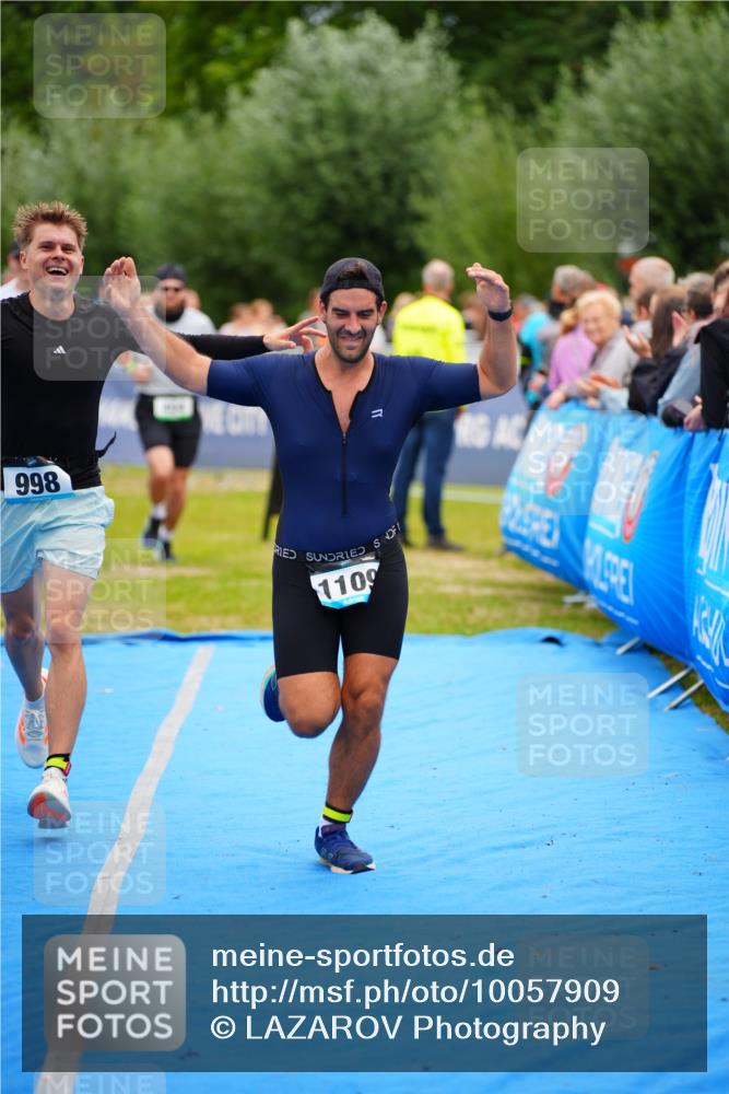 30.08.2026 - Elbe Triathlon Hamburg LAZAROV Photography http://msf.ph/oto/10057909 30.08.2026 11:23:28 Ziel 403, 404, 693, 998, 1023, 1109 meine-sportfotos.de