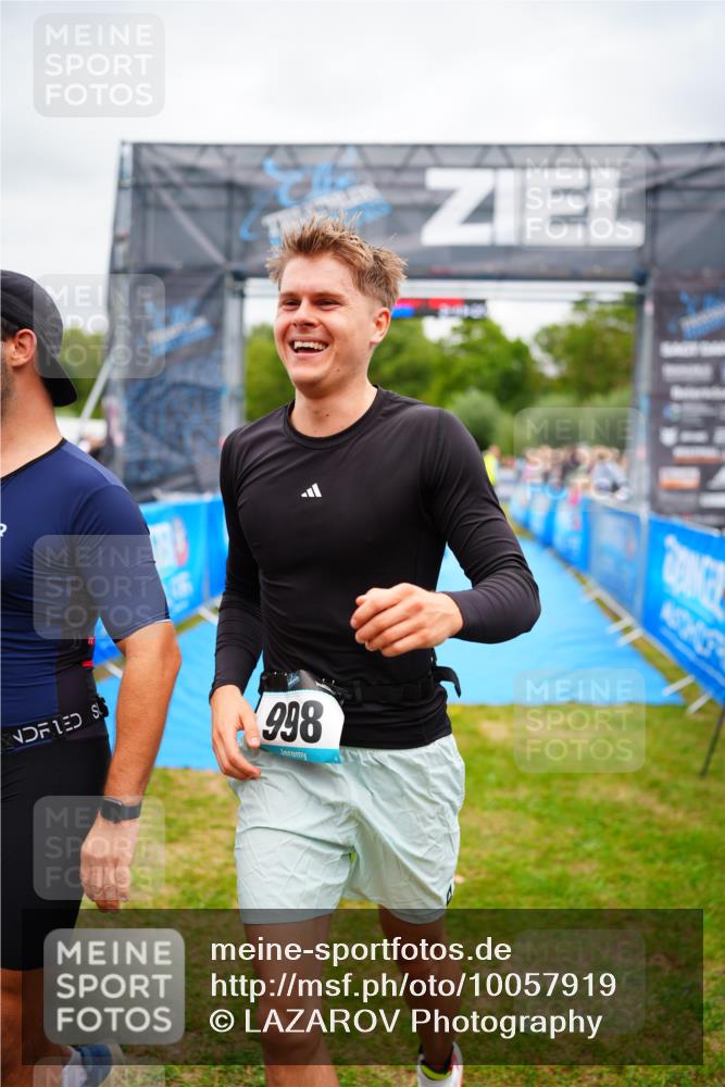 30.08.2026 - Elbe Triathlon Hamburg LAZAROV Photography http://msf.ph/oto/10057919 30.08.2026 11:23:31 Ziel 403, 404, 693, 998, 1023, 1109, 1232 meine-sportfotos.de