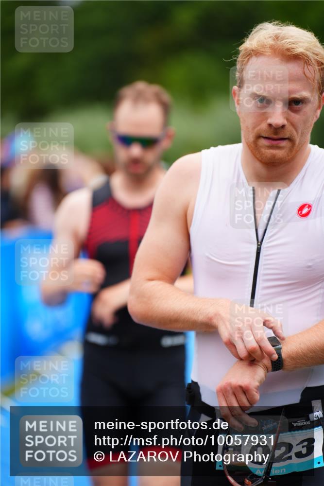 30.08.2026 - Elbe Triathlon Hamburg LAZAROV Photography http://msf.ph/oto/10057931 30.08.2026 11:23:40 Ziel 1015, 1232 meine-sportfotos.de