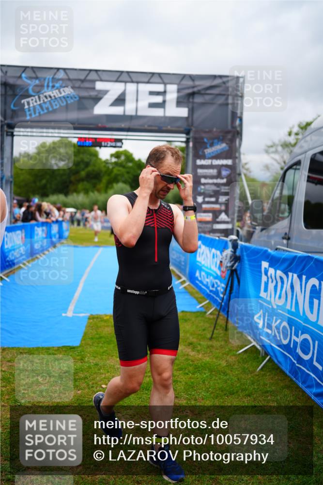 30.08.2026 - Elbe Triathlon Hamburg LAZAROV Photography http://msf.ph/oto/10057934 30.08.2026 11:23:43 Ziel 988, 1015, 1138, 1232 meine-sportfotos.de