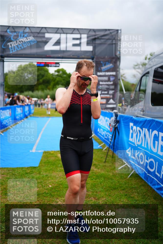 30.08.2026 - Elbe Triathlon Hamburg LAZAROV Photography http://msf.ph/oto/10057935 30.08.2026 11:23:43 Ziel 988, 1015, 1138, 1232 meine-sportfotos.de