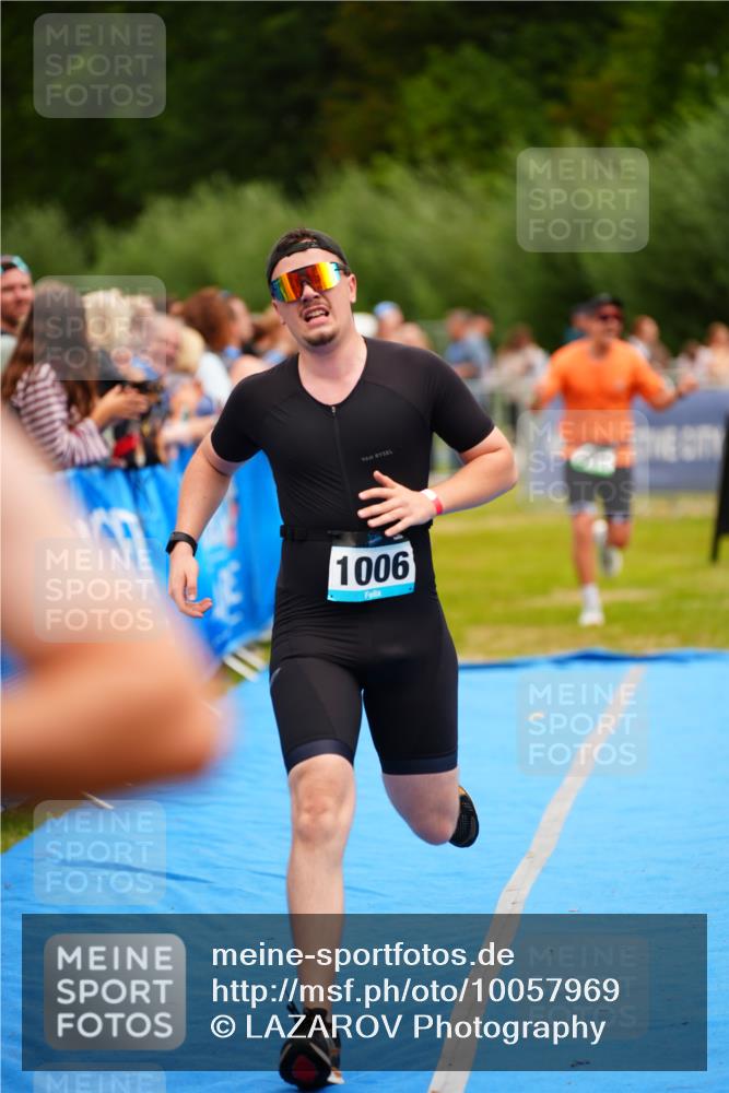 30.08.2026 - Elbe Triathlon Hamburg LAZAROV Photography http://msf.ph/oto/10057969 30.08.2026 11:23:57 Ziel 472, 629, 1006, 1104 meine-sportfotos.de