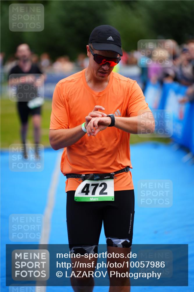 30.08.2026 - Elbe Triathlon Hamburg LAZAROV Photography http://msf.ph/oto/10057986 30.08.2026 11:24:02 Ziel 472, 629, 1314 meine-sportfotos.de