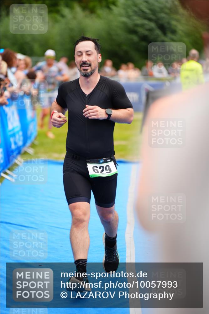 30.08.2026 - Elbe Triathlon Hamburg LAZAROV Photography http://msf.ph/oto/10057993 30.08.2026 11:24:05 Ziel 629, 1314 meine-sportfotos.de