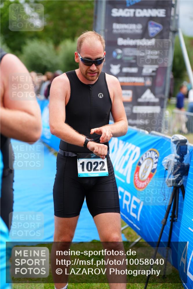 30.08.2026 - Elbe Triathlon Hamburg LAZAROV Photography http://msf.ph/oto/10058040 30.08.2026 11:24:30 Ziel 898, 1022, 1073 meine-sportfotos.de