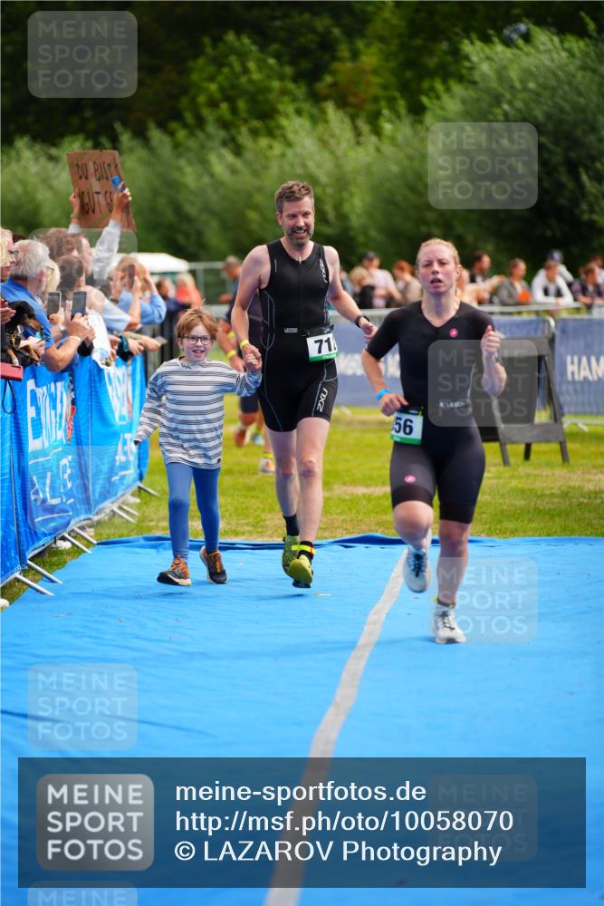 30.08.2026 - Elbe Triathlon Hamburg LAZAROV Photography http://msf.ph/oto/10058070 30.08.2026 11:24:55 Ziel 712, 736, 786, 856, 1208 meine-sportfotos.de