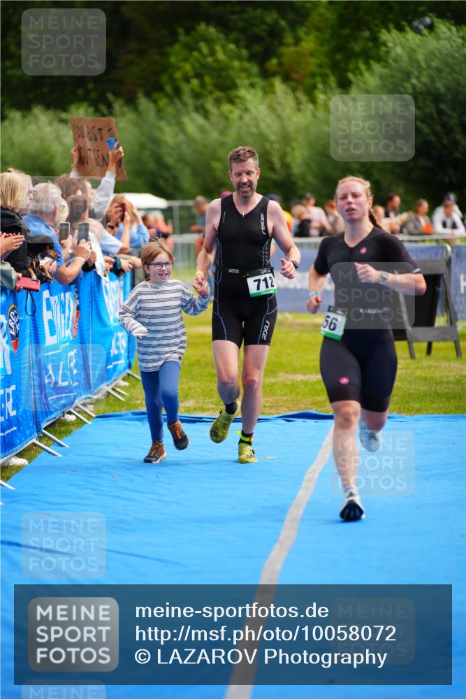 30.08.2026 - Elbe Triathlon Hamburg LAZAROV Photography http://msf.ph/oto/10058072 30.08.2026 11:24:56 Ziel 712, 736, 786, 856, 1208 meine-sportfotos.de