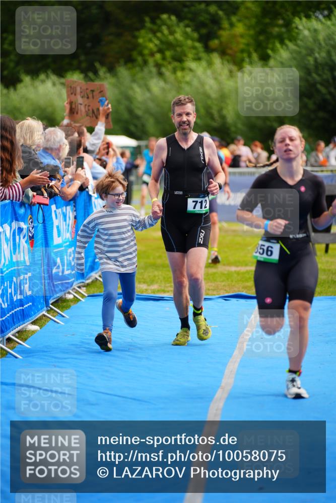 30.08.2026 - Elbe Triathlon Hamburg LAZAROV Photography http://msf.ph/oto/10058075 30.08.2026 11:24:56 Ziel 712, 736, 786, 856, 1208 meine-sportfotos.de