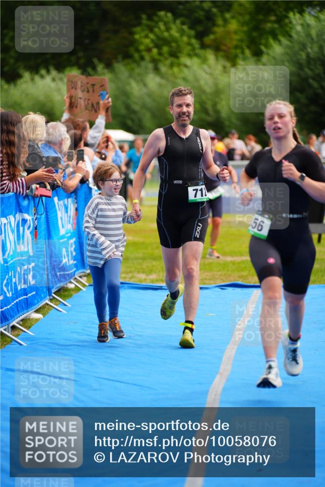30.08.2026 - Elbe Triathlon Hamburg LAZAROV Photography http://msf.ph/oto/10058076 30.08.2026 11:24:56 Ziel 712, 736, 786, 856, 1208 meine-sportfotos.de