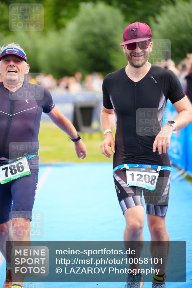 30.08.2026 - Elbe Triathlon Hamburg LAZAROV Photography http://msf.ph/oto/10058101 30.08.2026 11:25:02 Ziel 605, 736, 786, 1208 meine-sportfotos.de